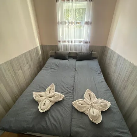 Ponty Apartment *
